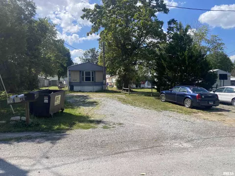 15001 Peach Tree, Carterville, IL 62918