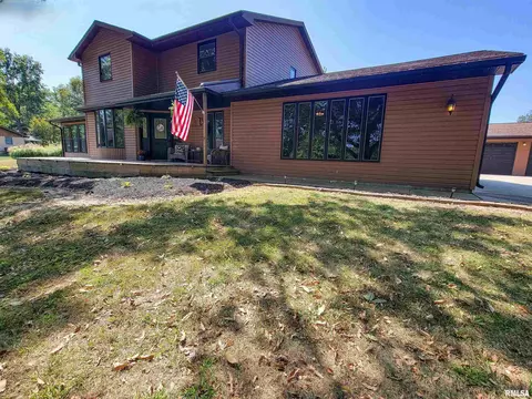 Exterior - 62 Hancock Dr, Flora, IL 62839 photo 19 of 25