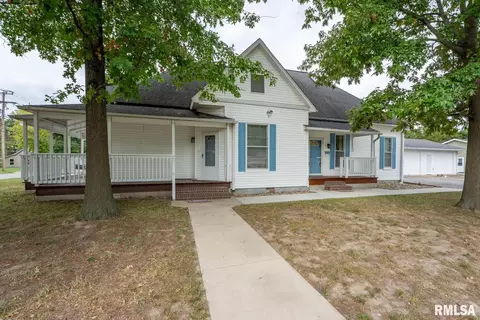 900 W White St, Marion, IL 62959