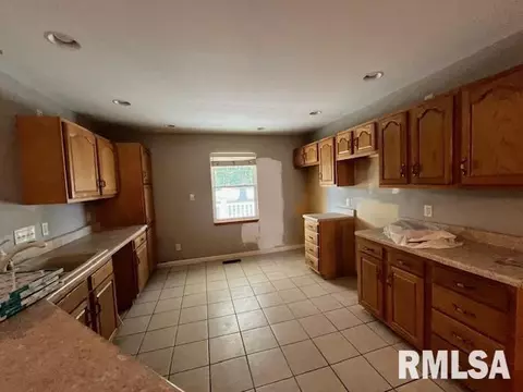 152 Dunivan Rd, Murphysboro, IL 62966 photo 5