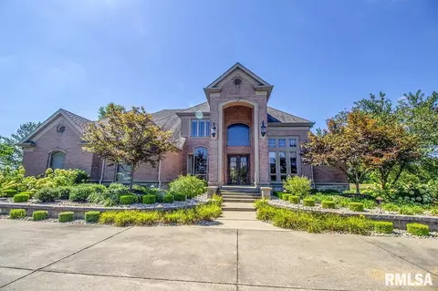 1572 Patriot Rd, Centralia, IL 62801
