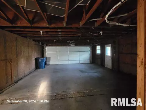 410 E Florence St, Sesser, IL 62884 photo 25