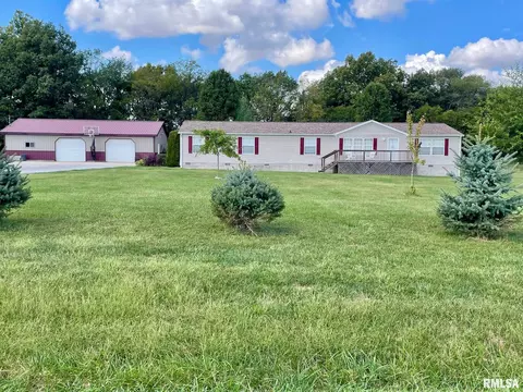 191 White Rd, Eldorado, IL 62930 photo 2
