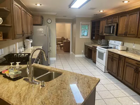 1702 Reveille Dr, Marion, IL 62959 photo 19