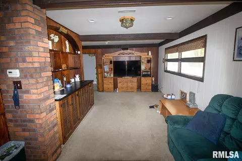 1029 E Calumet St, Centralia, IL 62801 photo 7