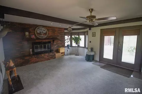 1029 E Calumet St, Centralia, IL 62801 photo 6