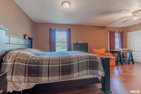 3058 Old 51 Rd, Sandoval, IL 62882 photo 9