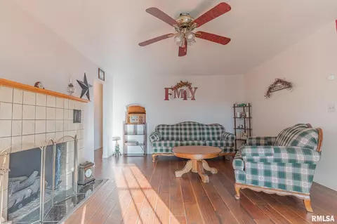 3058 Old 51 Rd, Sandoval, IL 62882 photo 18