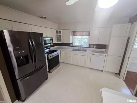 1500 Pace Ave, Mount Vernon, IL 62864 photo 13