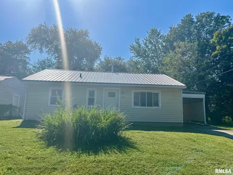 108 Oak Dr, Metropolis, IL 62960