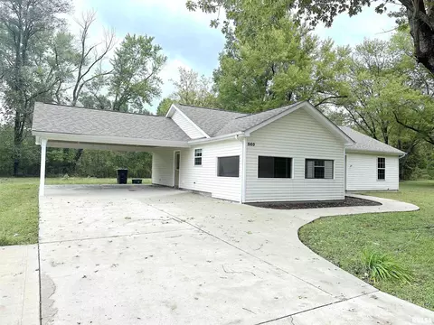840 Lipe Ln, Carbondale, IL 62901