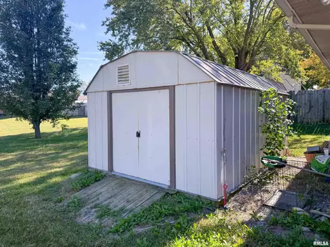 100 Division St, Anna, IL 62906 photo 7
