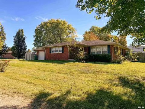 100 Division St, Anna, IL 62906 photo 2