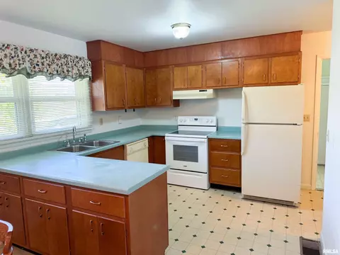 100 Division St, Anna, IL 62906 photo 15