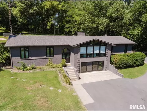 605 N Horrell Ave, West Frankfort, IL 62896