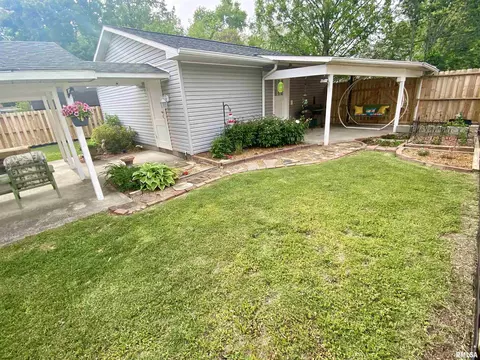 2128 Dewey St, Murphysboro, IL 62966 photo 4