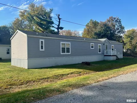 501 Grant Ave, Dowell, IL 62927