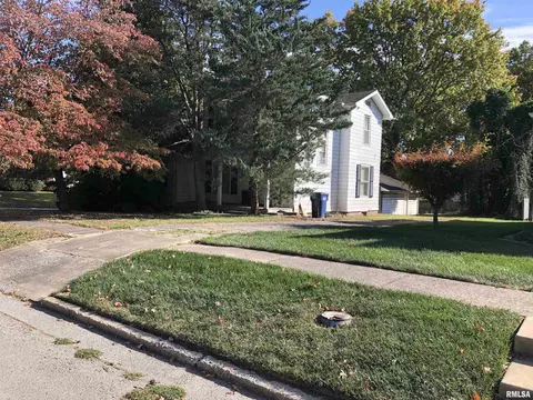 901 Oakland Ave, Mount Vernon, IL 62864