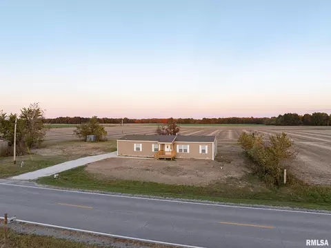 5342 Omega Rd, Iuka, IL 62849 photo 2