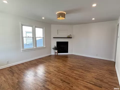 413 E 12th St, Metropolis, IL 62960 photo 6
