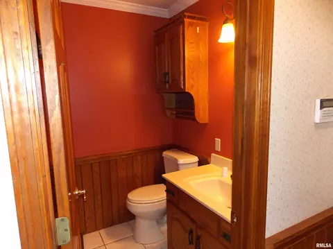 210 N Cherry St, Hoffman, IL 62250 photo 20