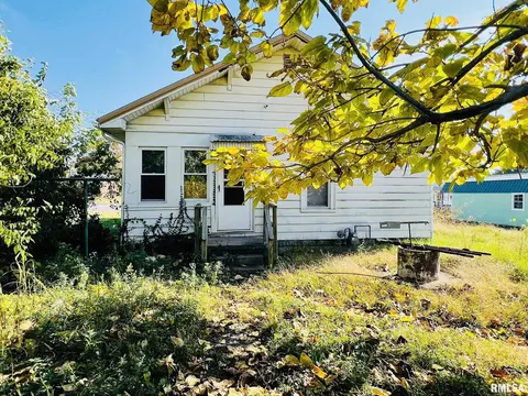 1109 Scott St, Eldorado, IL 62930 photo 7