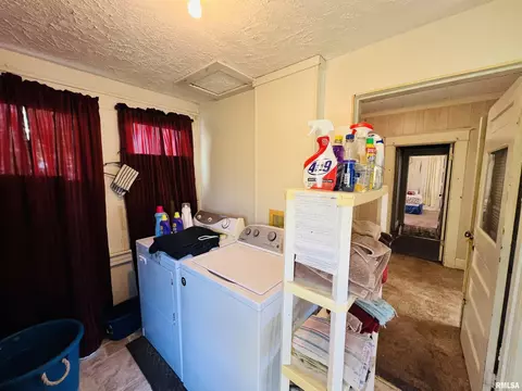 1109 Scott St, Eldorado, IL 62930 photo 15