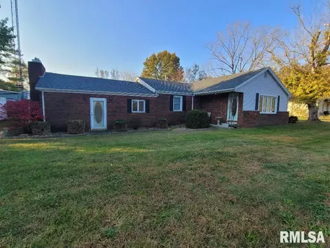 11975 E County Road 475 E Rd, Mcleansboro, IL 62859