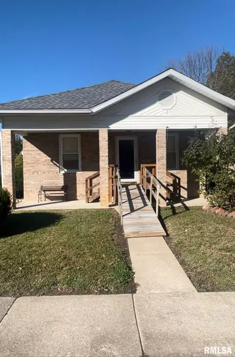 409 Mcfall St, Benton, IL 62812 photo 31