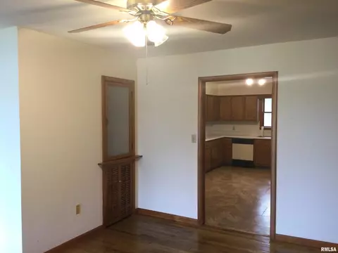 436 Springfield Ave, Anna, IL 62906 photo 8