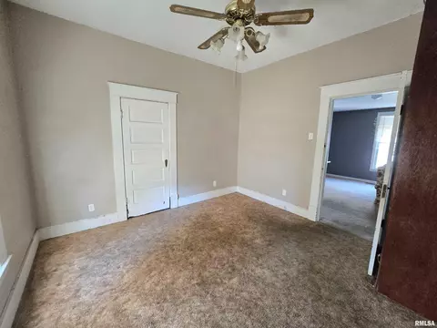 865 E Broadway St, Centralia, IL 62801 photo 19
