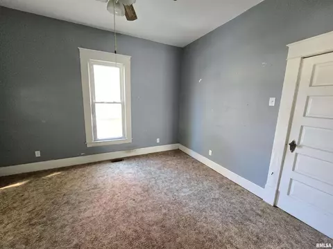 865 E Broadway St, Centralia, IL 62801 photo 21