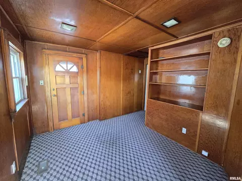 865 E Broadway St, Centralia, IL 62801 photo 11