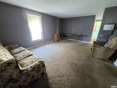 865 E Broadway St, Centralia, IL 62801 photo 14