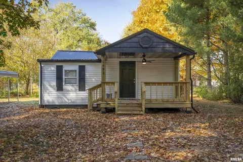2605 N 14th St, Herrin, IL 62948