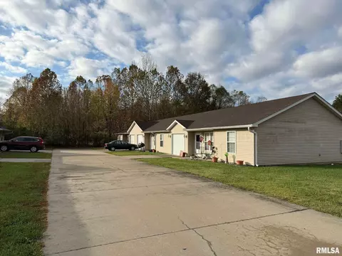 203 Wildrose Ln, Marion, IL 62959