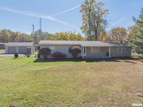 1224 Green Street Rd, Centralia, IL 62801