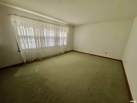 232 Breese St, Centralia, IL 62801 photo 8