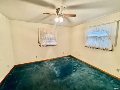 232 Breese St, Centralia, IL 62801 photo 14
