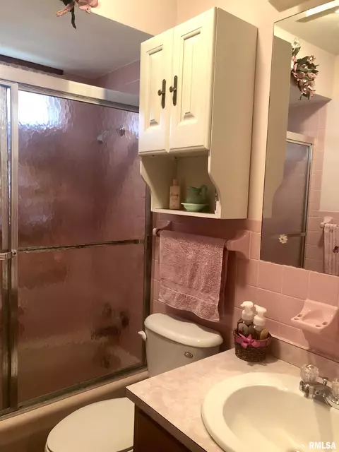 1707 W Walnut St, Marion, IL 62959 photo 17
