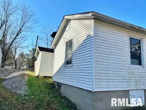 210 E Pope St, Golconda, IL 62938 photo 5