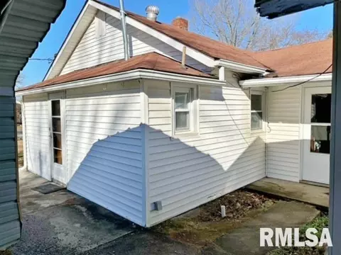 210 E Pope St, Golconda, IL 62938 photo 2