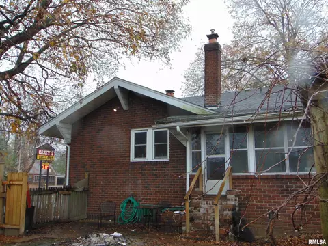 2202 Walnut St, Murphysboro, IL 62966 photo 4