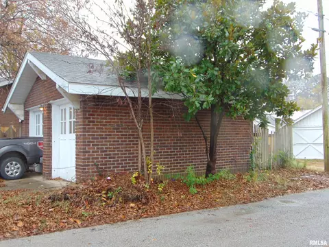 2202 Walnut St, Murphysboro, IL 62966 photo 6