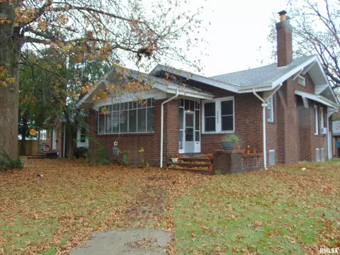 2202 Walnut St, Murphysboro, IL 62966 photo 2