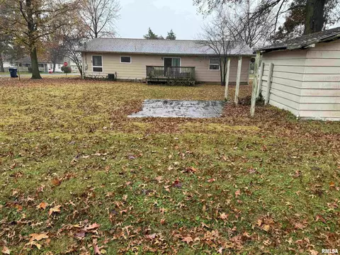 309 E Gelston St, Valier, IL 62891 photo 36