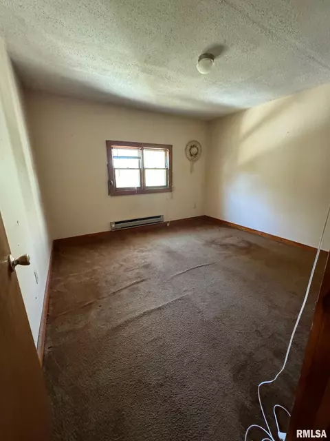 6221 Hazel St, Logan, IL 62856 photo 7