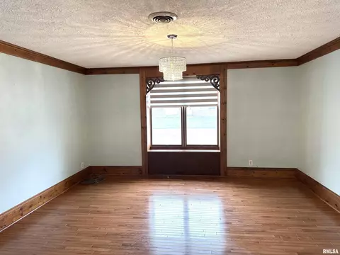 137 S Pine St, Centralia, IL 62801 photo 27