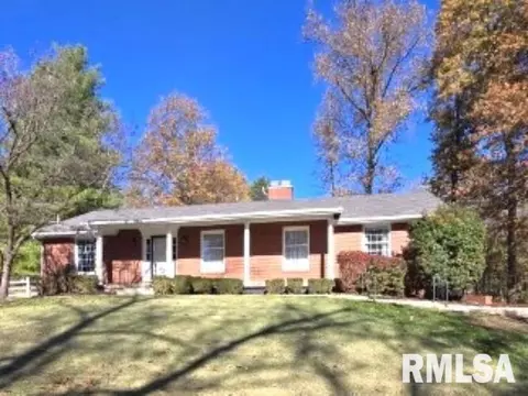 2500 Pace Ave, Mount Vernon, IL 62864 photo 11