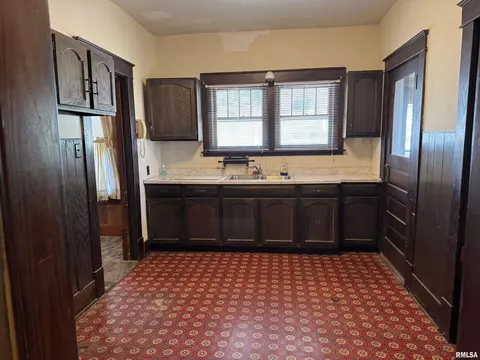 109 E Lewis St, Anna, IL 62906 photo 17